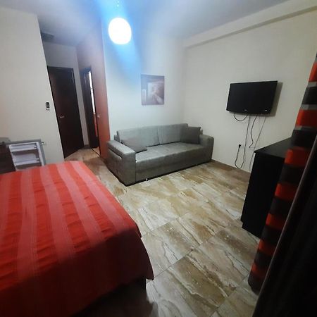 Elio'S Holiday Home Pogradec Rom bilde