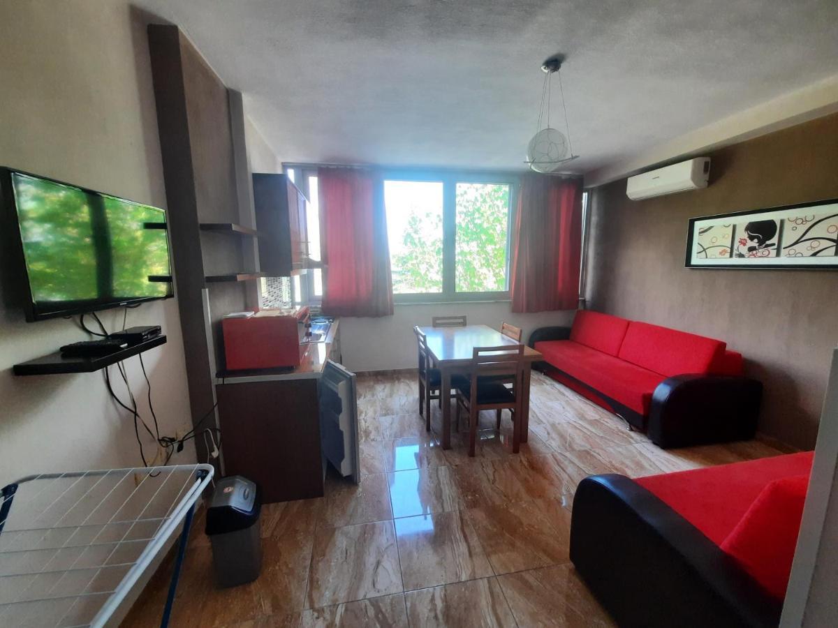 Elio'S Holiday Home Pogradec Eksteriør bilde