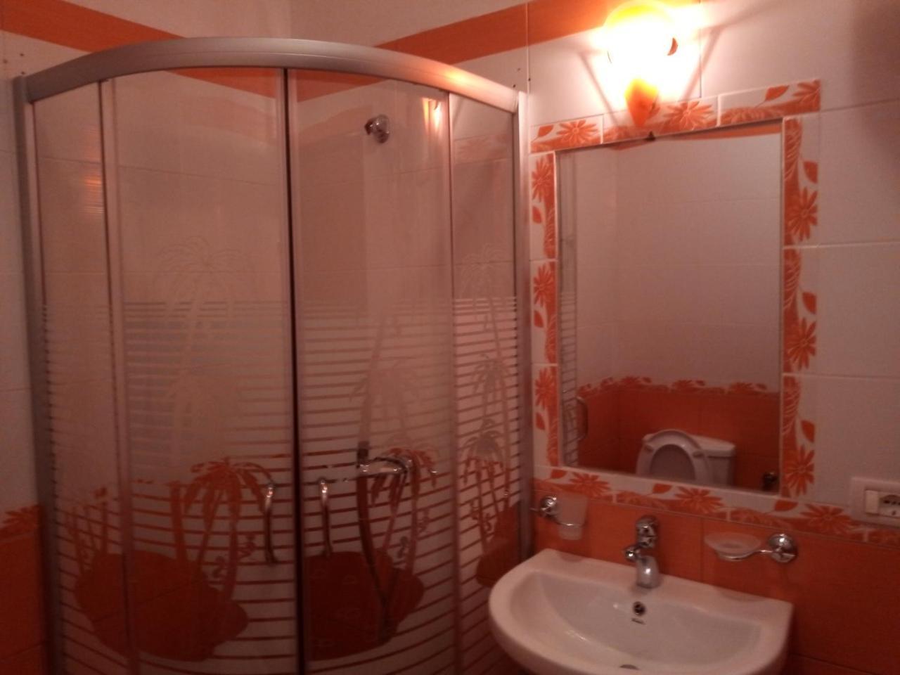 Elio'S Holiday Home Pogradec Eksteriør bilde